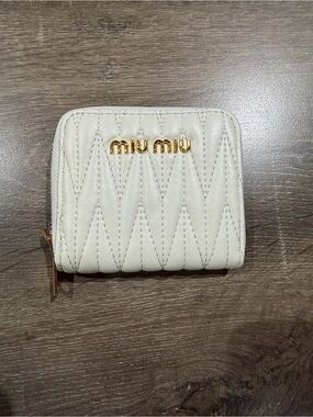 Cream Quilted Leather Zip Wallet